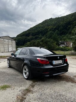 BMW e60 530d manual - 3