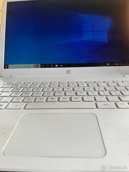 HP biely notebook - 3