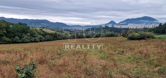 INVESTIČNÝ Pozemok v meste - 3