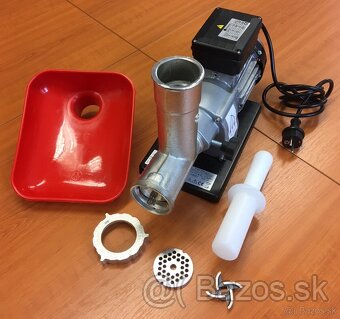 Elektrický mlynček na mäso veľ. 8 - nový, 2 roky záruka - 3