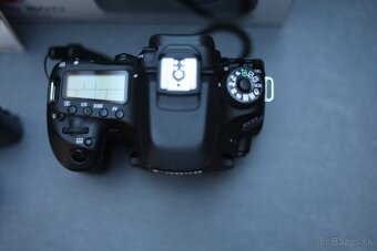 Canon EOS 80D - 3