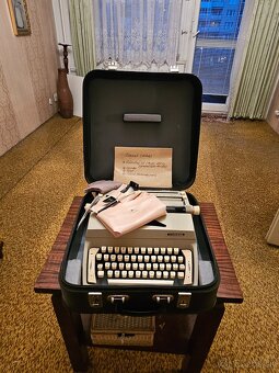 Písací stroj CONSUL - 3