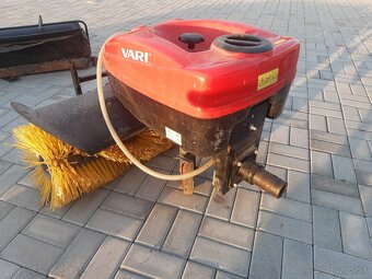 Zametacia metla vari - 3