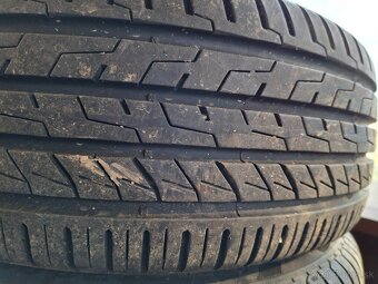 Predám letne pneu ford fiesta - 3