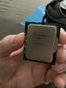Intel core i3 12100F - 3