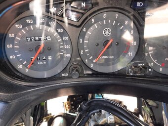 Yamaha Diversion 900 - 3