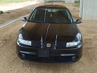SEAT LEON 1,9 TDi 96 kW TOP SPORT - 3