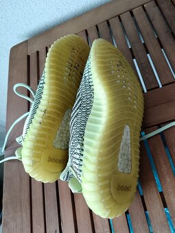 Predám tenisky yeeze - 3