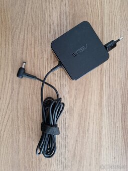 Predám ASUS X555L - 3