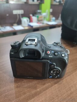 zrkadlovka Sony SLT-A58 +objektív 18-55 - 3