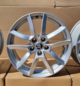 Elektróny škoda,vw,Audi, 5,112, r17 - 3