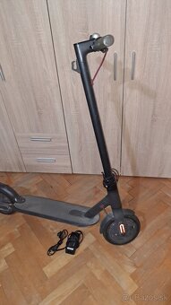 Elektrická kolobežka Xiaomi M365 - 3