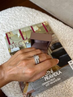 2x prsteň so vsadenými zirkónmi - priemer 15,7 mm - 3