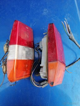 Ford Fiesta - zadné svetlá - 3