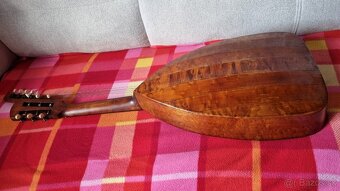 Celomasivní hudební nástroj - 3