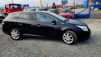 Toyota Avensis Combi 2.0 D-4D Exclusive - 3