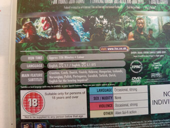 predám DVD Predator - 3