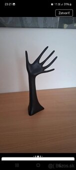 Ruka stojan na šperky - 3