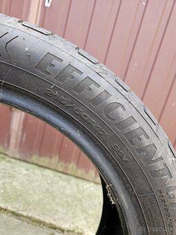 Goodyear Eficient Grip 215/50 R17 - 3