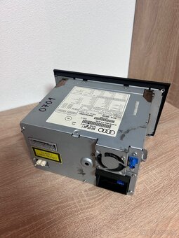 Predám rádio Audi RNS-E - 3