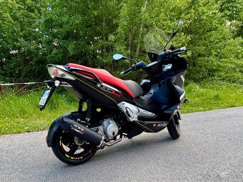 Predám Aprilia sr 125 max - 3