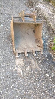 Komatsu - 3