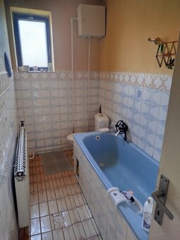 Rodinný dom s veľkým pozemkom v Oškerde, KNM - 3