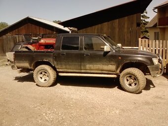 Toyota Hilux - 3
