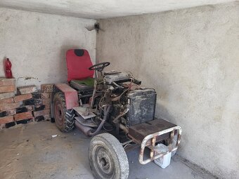 Traktor 1203 - 3