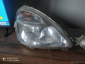 Mercedes A - 3