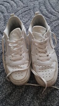 Nike 38.5 - 3