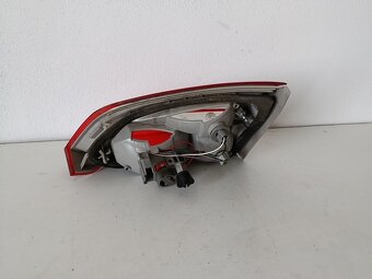 svetlo LZ vnutorne focus mk3 bm5113a603b 50€ - 3