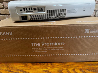 Projektor Samsung The Premiere SP-LSP7TFA / Laserový / DLP - 3