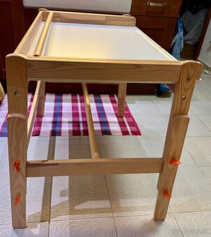 Nastavovaci IKEA stol FLISAT - 3
