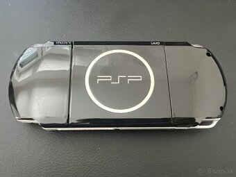 PSP 3004 s 10 hrami - 3