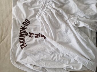 Taekwondo chranice a dobok - 3