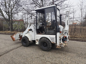 Mini traktor bager. 3650kg. - 3