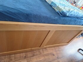 Nadrozmerná drevená posteľ so skriňou - 3