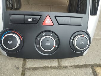 Panel prístrojov Kia Ceed - 3
