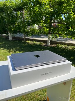 Macbook Pro 14” M1 - 3