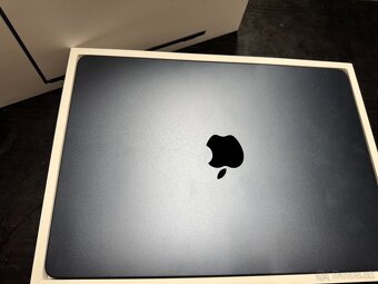 Nový Macbook Air M2 8/256GB Midnight, komplet, záruka - 3