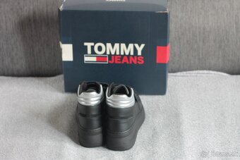 Tommy Hilfiger č.39 - 3