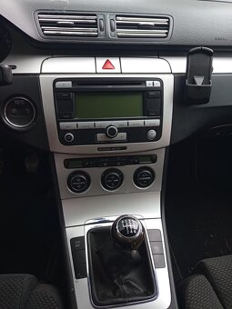 Rozpredam Passat b6 - 3