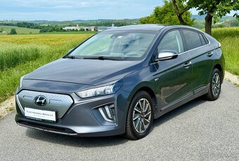 Hyundai IONIQ,38,3 kWh,SoH 100%,TČ,BlueLink, sDPH 17 960,- - 3