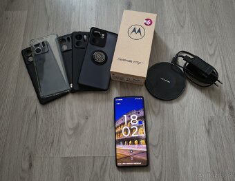 Motorola Edge 40 - 3