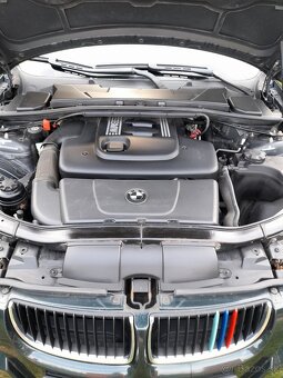 Predám v top stave BMW, 2.0 diesel, E90,318d, 90Kw - 3