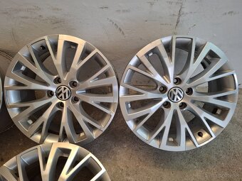 Alu disky 5x112 R17 Volkswagen Jamara originál - 3