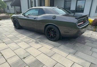 Dodge Challenger Hellcat - 3
