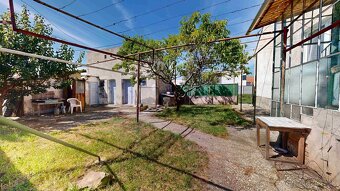 PREDAJ – STARŠÍ TEHLOVÝ RODINNÝ DOM V HRNČIAROVCIACH NAD PAR - 3