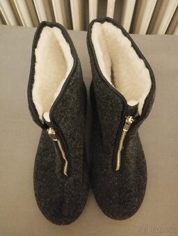 Predám pánske papuče a šľapky - 3